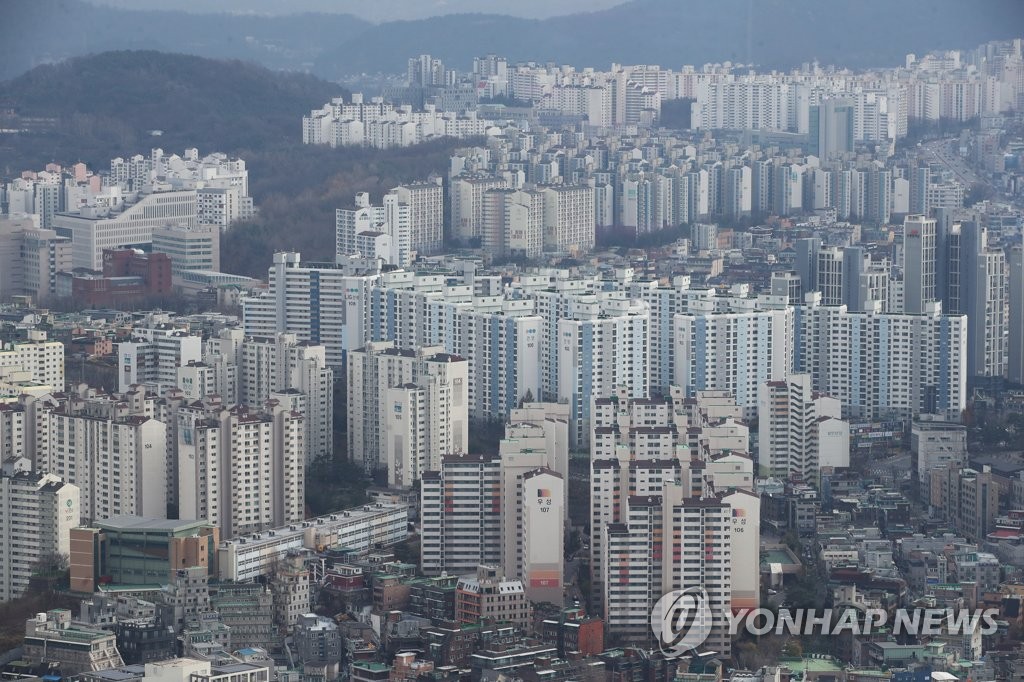 금융그룹 회장들 "성장률 2∼3%"…집값은 '상승' '진정' 엇갈려