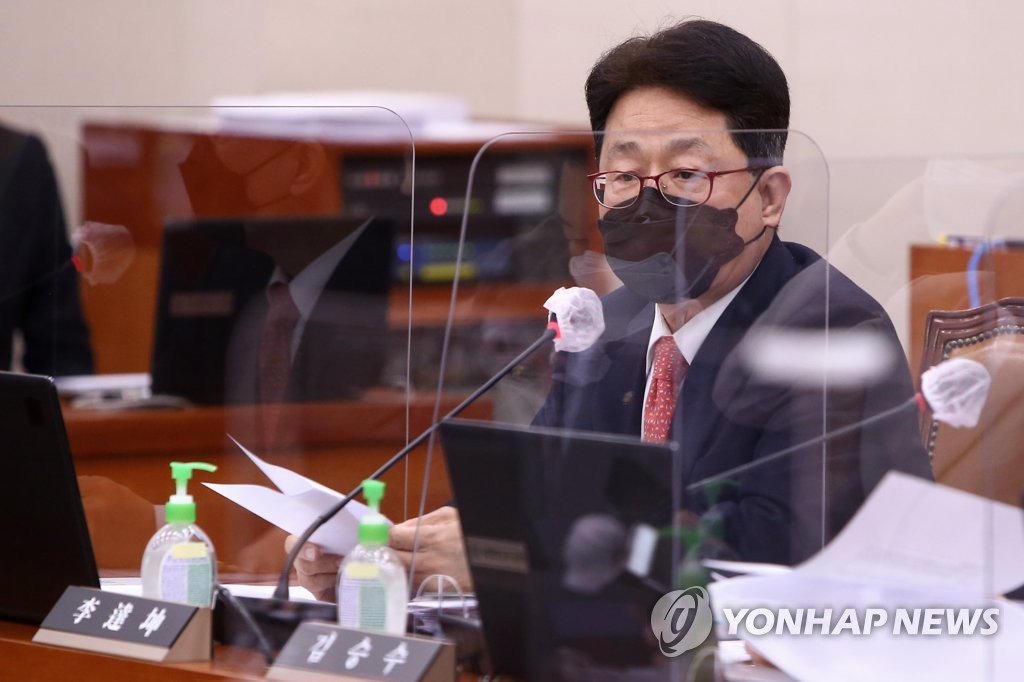 '여론조사 결과 공표' 이달곤 의원 벌금 80만원…의원직 유지