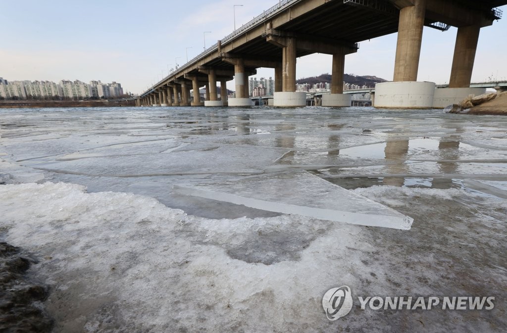 오늘도 영하권 강추위…충청·남부 낮까지 눈