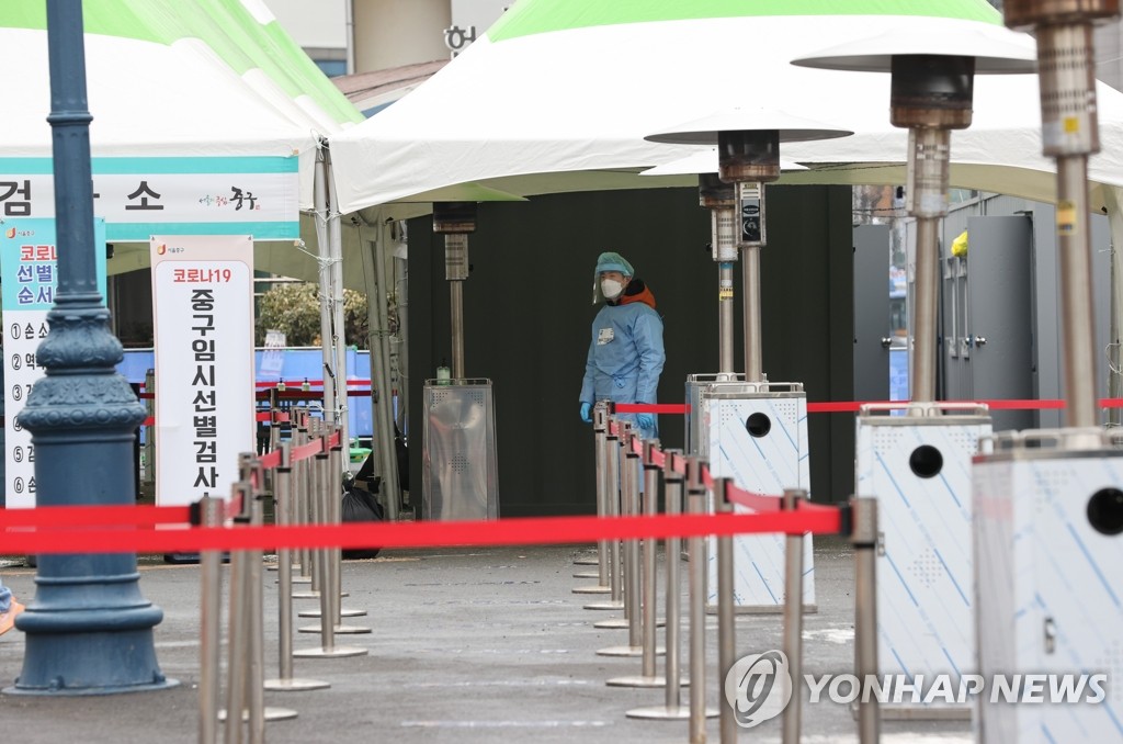 500명대 유지, 1주간 일평균 지역발생 600명아래…위험요인 여전(종합)