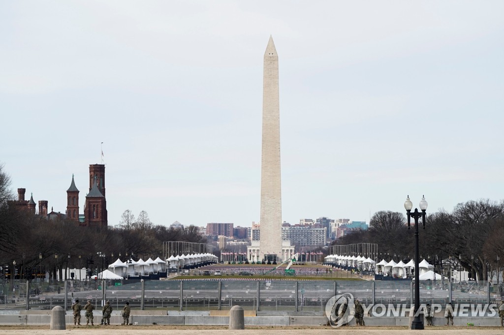 바이든 취임식 목전 '요새'로 변한 워싱턴DC…"전투지역 방불"