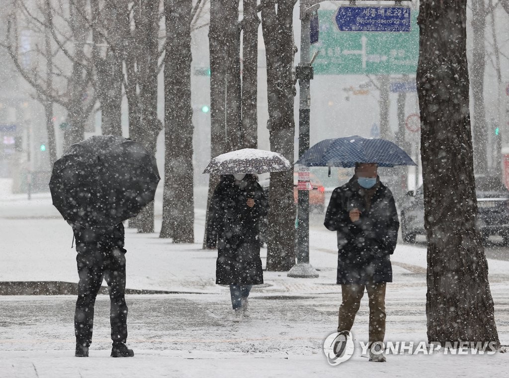 서울 전역에 대설주의보 해제…한파주의보는 유지