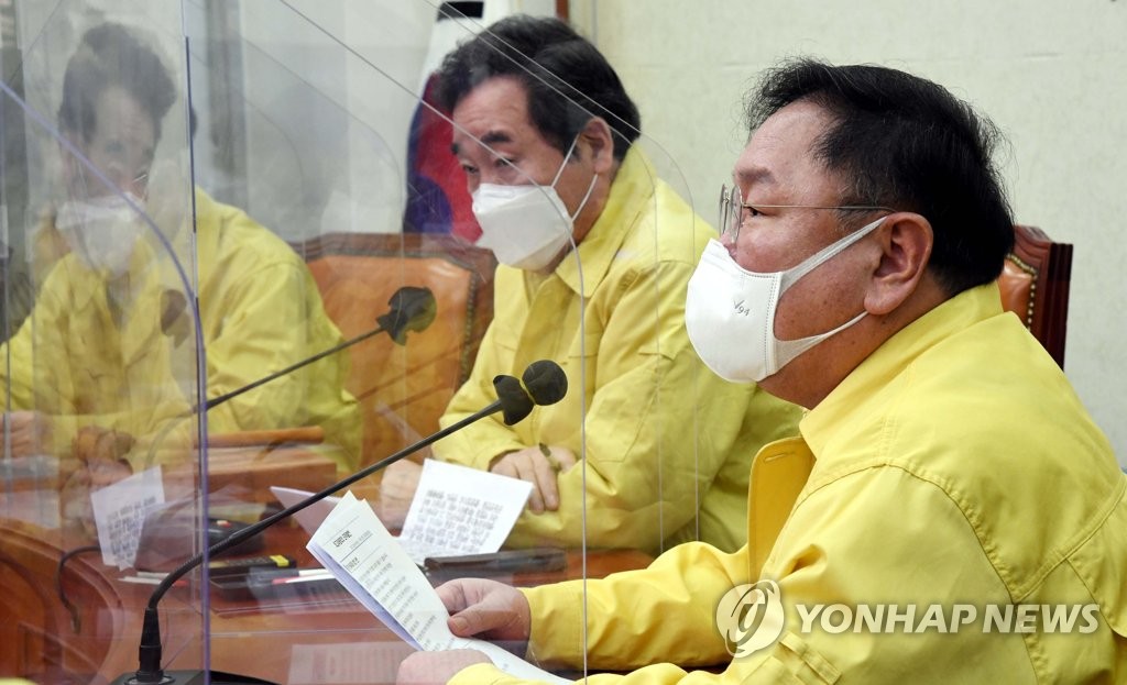 與, 주호영 맹폭 "朴 탄핵 찬성했다가 지금은 사면 막아"