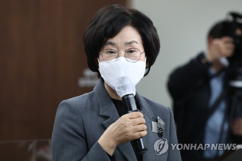 '해고 35년' 김진숙 "평생의 한, 공장으로 돌아가고 싶다"