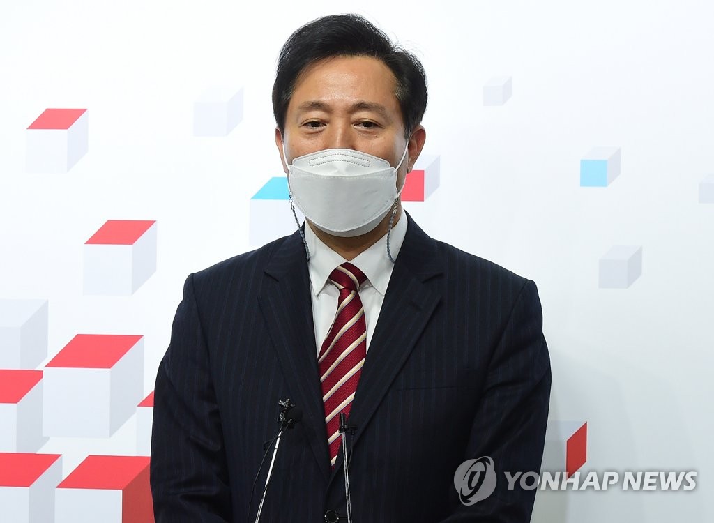 우상호 "오세훈, 어쩌다 일베 정치인으로"…野 "자가당착"(종합)