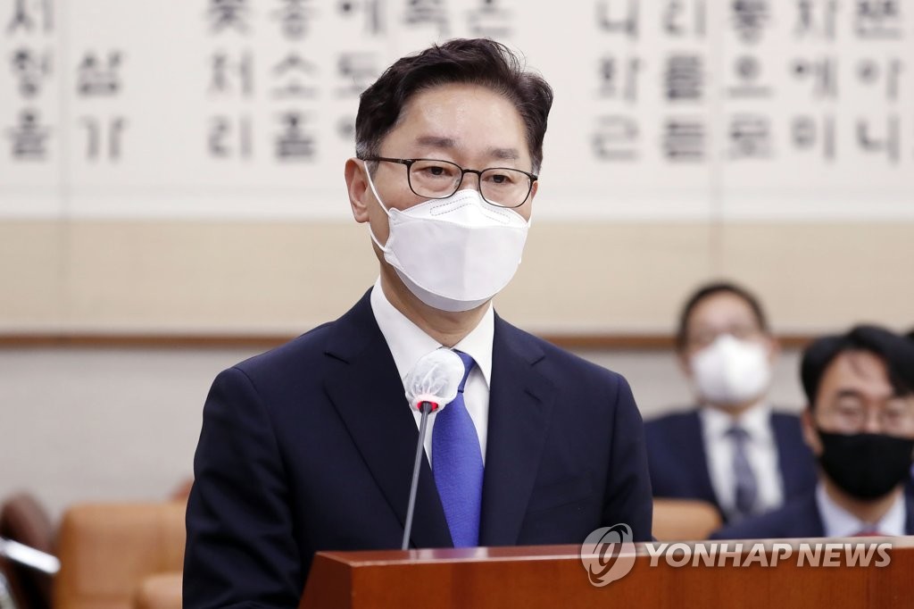 박범계, 학창시절 폭력서클 질문에 "몰매 맞은건 사실"