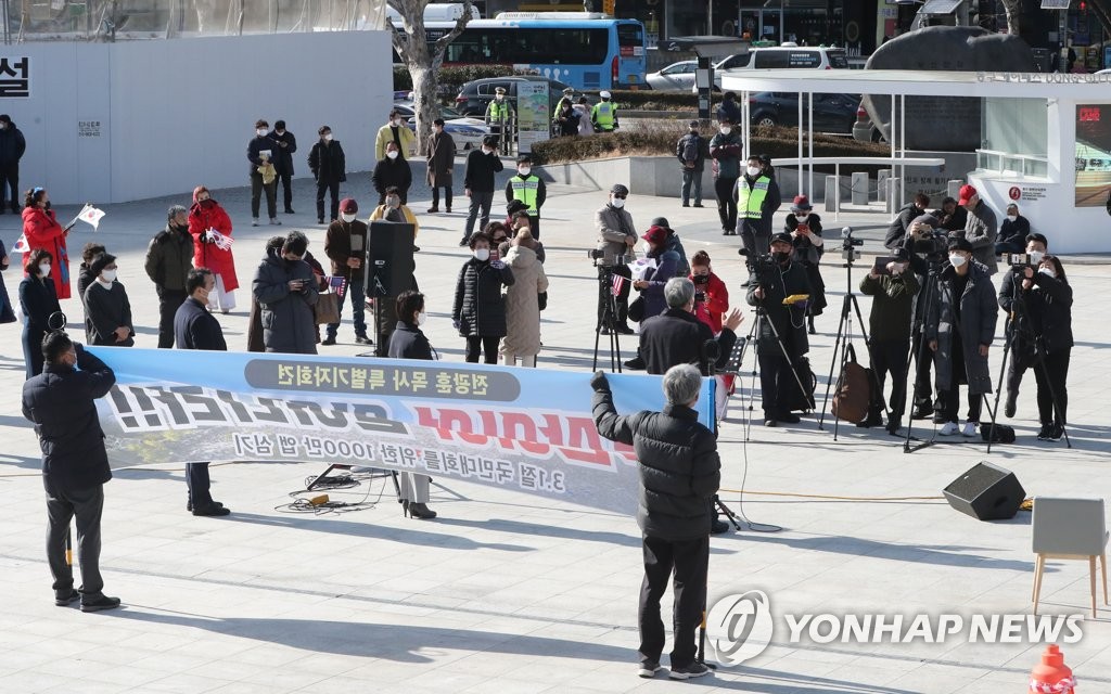 전광훈 "정부가 국민 관심 돌리려 바이러스 이용" (종합)