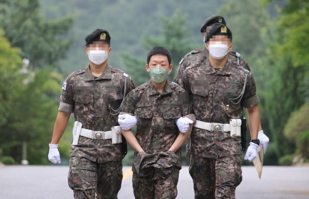 텔레그램 '박사방' 공범 이원호가 군사법원 1심에서 징역 12년을 선고받았다. /사진=연합뉴스