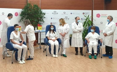 이탈리아 의사, 화이자 백신 접종 6일 후 코로나 확진