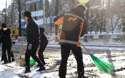 '폭설 교통대란'에 고개숙인 서울시…"재난시스템 재정비"