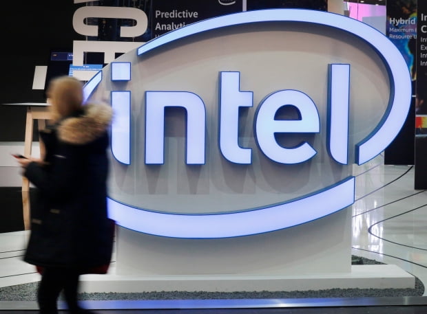 Even the attacking Samsung Intel has penetrated…  First foundry order