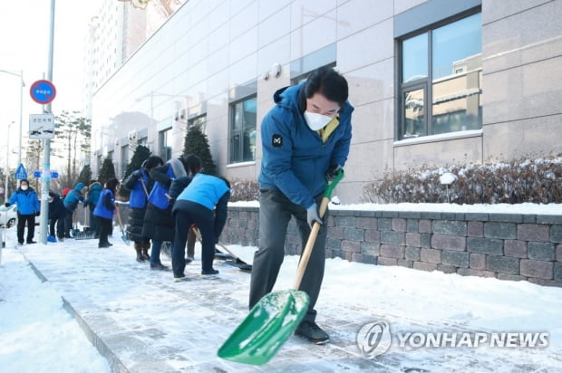 8일까지 서울 지하철·버스 출퇴근 집중배차·30분씩 연장