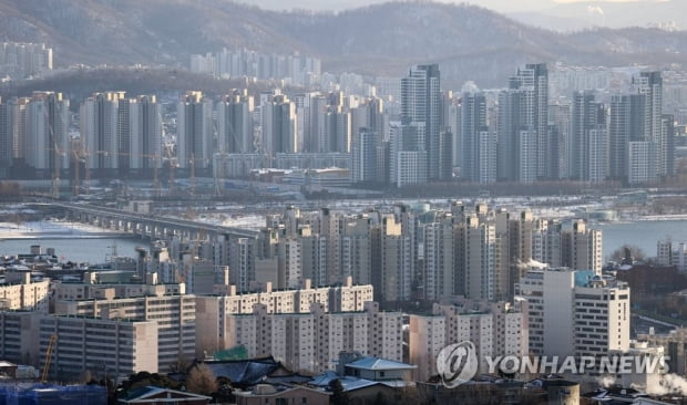 당정, '서울 주거지역 용도변경' 통한 용적률 상향 검토