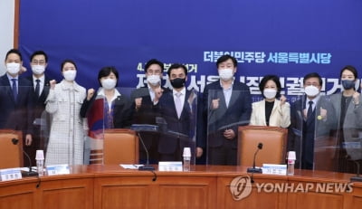 "나훈아 콘서트처럼" 민주 경선, VR 활용 경쟁PT 한다