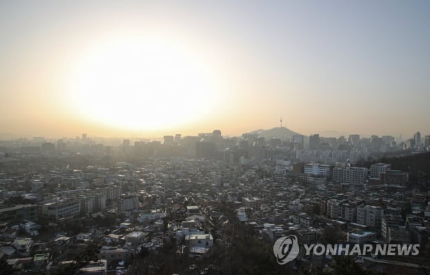 [날씨] 카지노 칩 큰폭 하락…오전 미세먼지 '나쁨'