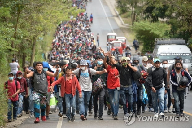 미국인 되기 쉬워지나…바이든 취임 첫날 이민 개혁법안 발표