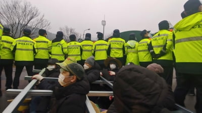 국방부 사드기지에 공사 자재 반입 예정…긴장감 고조