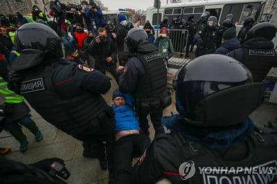 러 전역서 구금 나발니 지지 시위…"모스크바서 1만여명 참가"(종합)