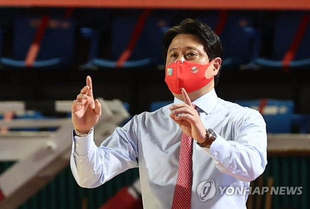 SK Mungyeong, who suppressed all the winning streaks in the lead, was strong in the coaching players