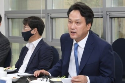 안민석 "이명박·박근혜, 사면받고 싶으면 참회록 써라"