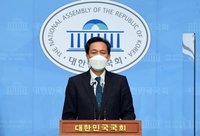 우상호 "박원순 피해자 반론 당혹…유족 위로가 저의 진심"