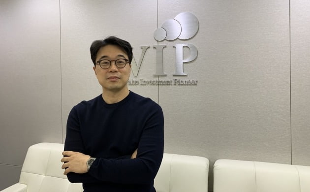 Think of making money at home…  Advice from a stock trader investment expert Youngyeon Kang’s interview