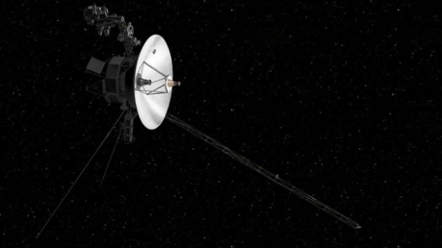 NASA Voyager 2가 188 억 km 밖에서 11 개월 만에 통신 재개