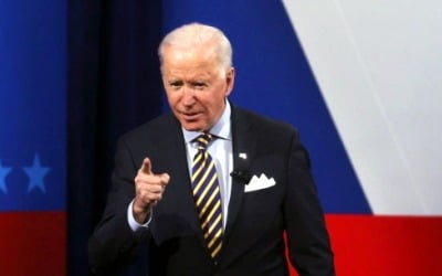 조 바이든 美 대통령 "러시아 크림반도 병합 인정하지 않아"