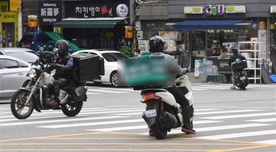 [단독] 공공배달앱 롤모델 '배달의명수', 코로나 특수에도 '뒷걸음질'…권영세 "세금낭비"