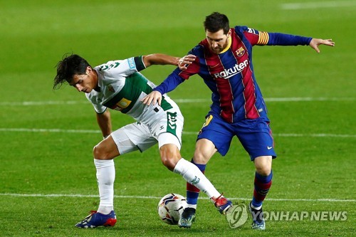 ‘메시 2골’ 바르사, 엘체 3-0 대파… 1위 ATM과 5점 차