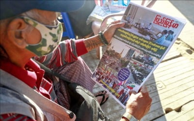 미얀마에 제재 경고한 바이든…'세계 민주주의 리더십' 시험대