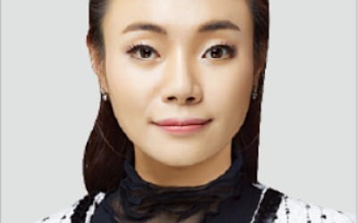 '배리어프리' 콘서트 여는 시각장애 피아니스트 김예지 의원