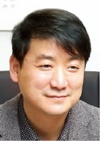 명신산업 상장 흥행 '화려한 복귀'…"올해 프리 IPO로 도약 발판 마련"