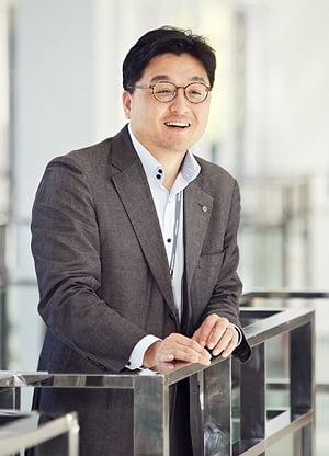 2019 Lg 채용 합격의 기술 면접 땐 정장보다 청바지에 티셔츠가 오히려 먹혀 Lg 인사담당자들이 말하는 진짜 인재상 │ 매거진한경