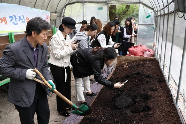 서울여대, ‘앗! 지렁이가 학생들에게 간식을 쏜다!’ 행사 개최