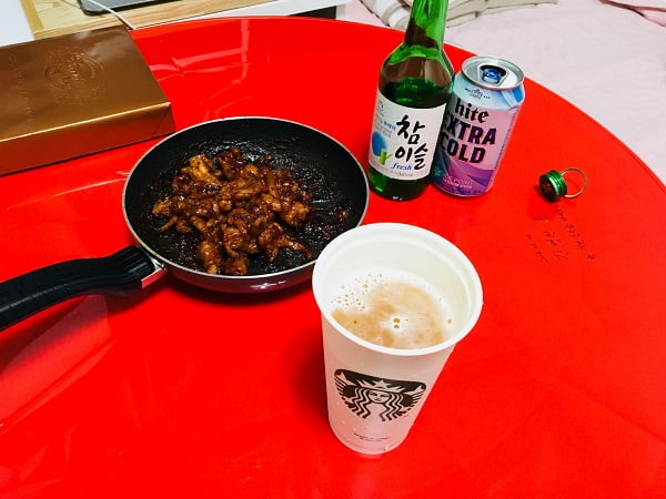 요즘엔 인싸도 혼술 즐긴다?···대학생 혼술 비증 증가