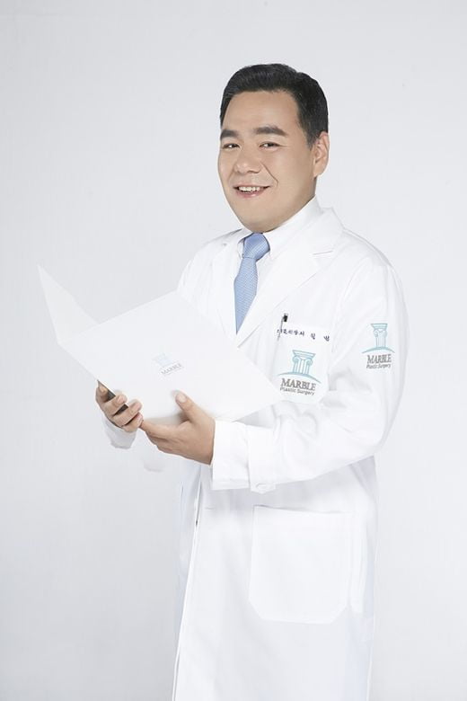 [2019 프리미엄브랜드대상] 가슴성형 중점 진료, 마블성형외과