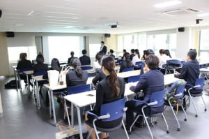 “하루 종일 700명 면접 본적도 있어요”...청년희망재단 '온리원 열린채용' 현장