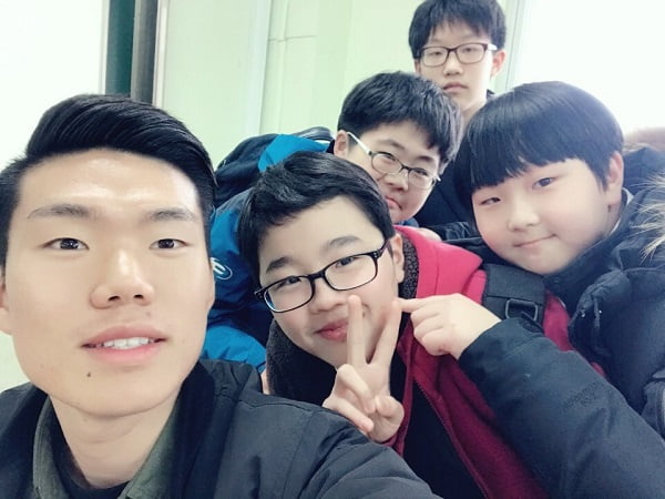 “내가 대학 다니는 이유, 봉사 통해 깨달았죠” 취약계층 아이들 공부 가르치는 대학생들