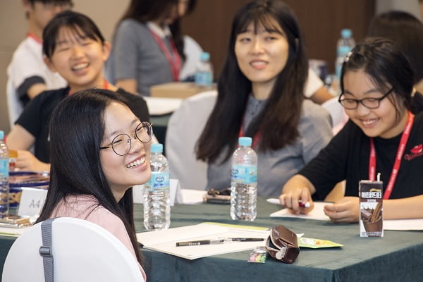 “제 직업이요? 미래직업캠프에서 정할래요”...&#39;2017 미래직업캠프&#39; 열려