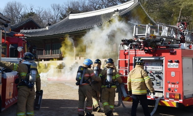 올해 공무원 추가 채용 얼마나?…경찰 7월말 채용 공고