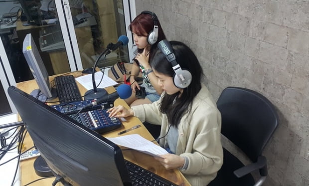 라디오로 봉사활동…관악FM ‘행복을 전하는 사람들’