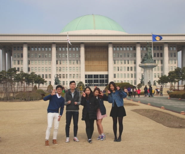 청년, 정치에 관심을 갖다  ① 정치-통일 매거진 &lt;더 무브먼트&gt;를 만드는 대학생들 