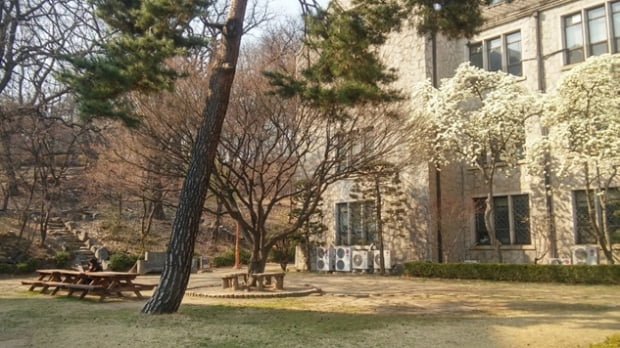 중간고사 미션: 캠퍼스에서 살아남기