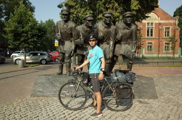 [유럽 자전거 종주기] ⑨ 전쟁에 대해 배우기 위해 아우슈비츠 수용소를 찾다