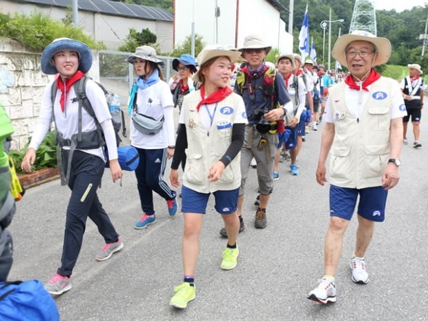 동아제약, 국토대장정 부모님과 함께 걷기 행사 열어