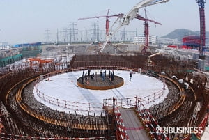 중국의 '원전굴기'…4세대 기술 넘본다