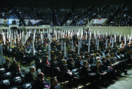 A view of the annual plenary session of the IMF and World Bank meeting in Washington, September 24, 2005. REUTERS/Yuri Gripas



<저작권자 ⓒ 2005 연 합 뉴 스. 무단전재-재배포 금지.>



Copyright 2004 Yonhap News Agency All rights reserved.