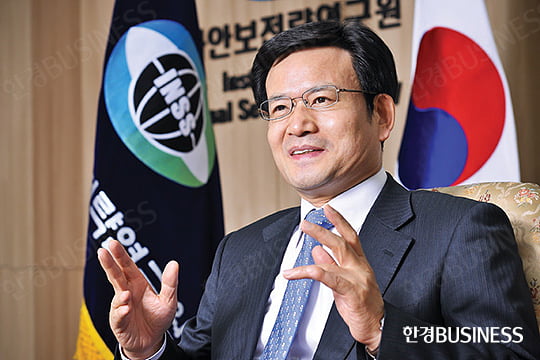 “통일, 치밀하고 ‘스마트’하게 준비해야죠”