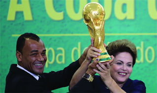 [월드컵 경제를 지배하다] 글로벌 IB·북메이커 “브라질 우승 0순위”